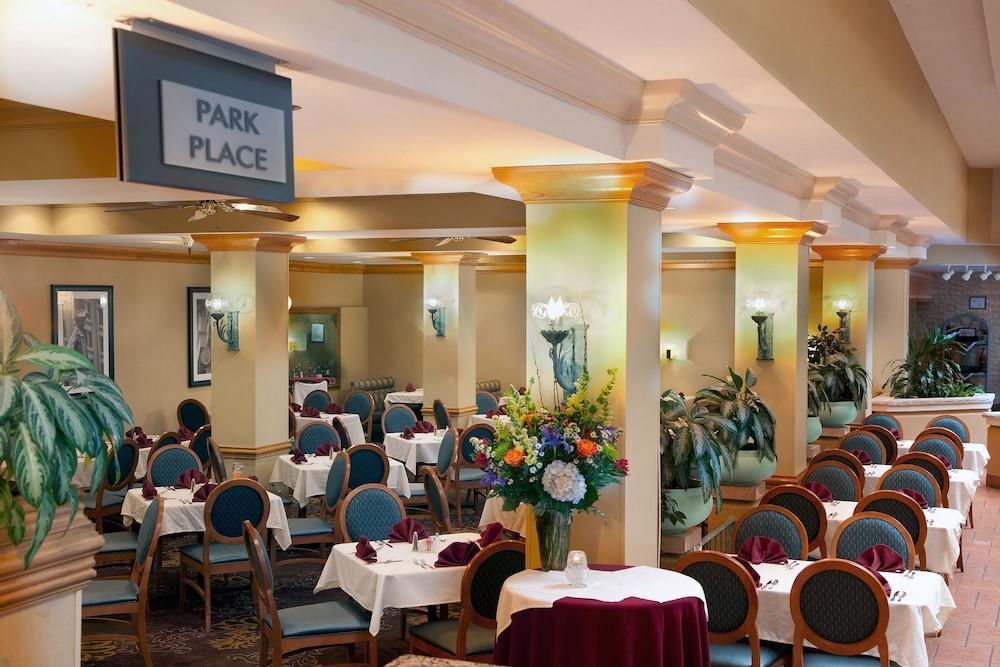 Embassy Suites By Hilton Greensboro Airport Restaurang bild