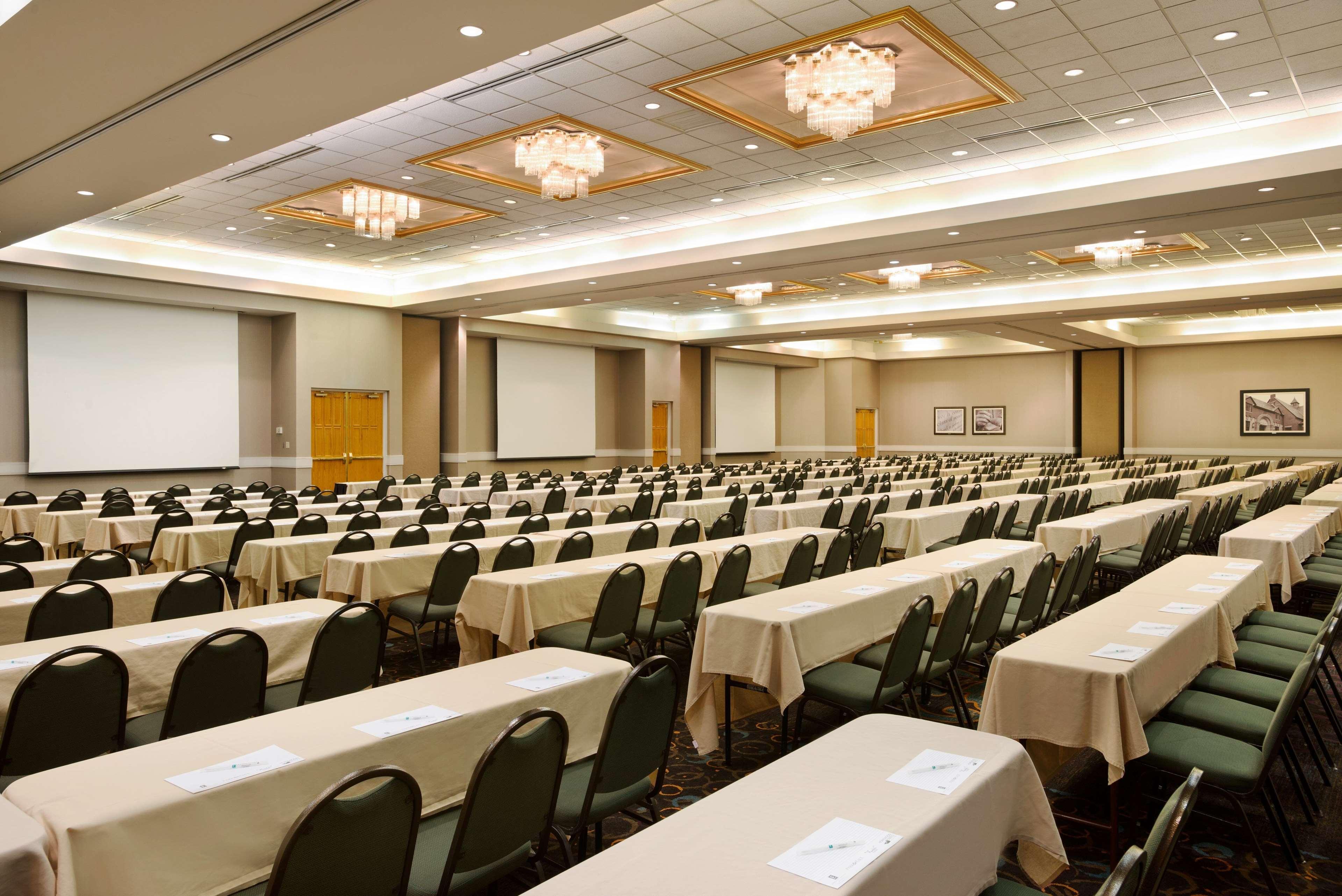 Embassy Suites By Hilton Greensboro Airport Exteriör bild
