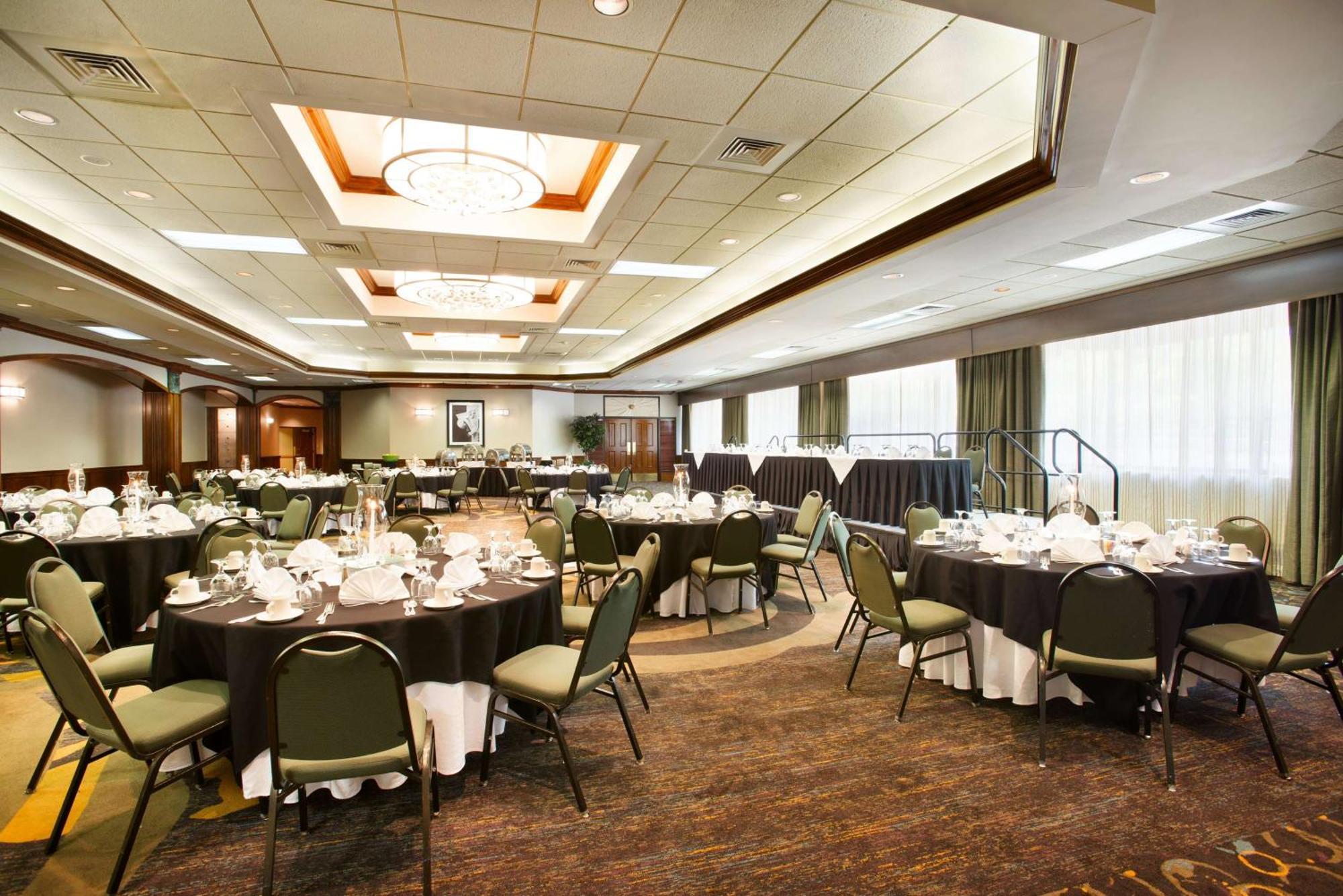 Embassy Suites By Hilton Greensboro Airport Exteriör bild