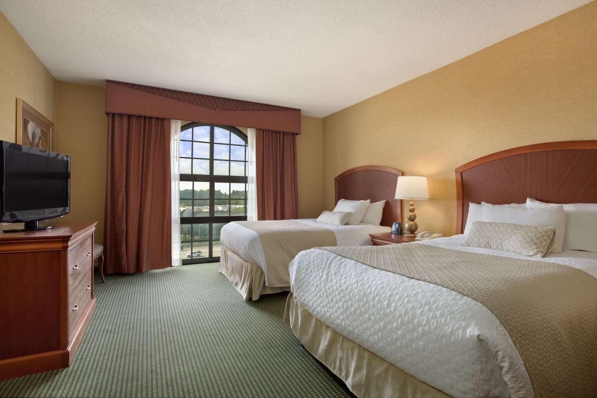 Embassy Suites By Hilton Greensboro Airport Exteriör bild