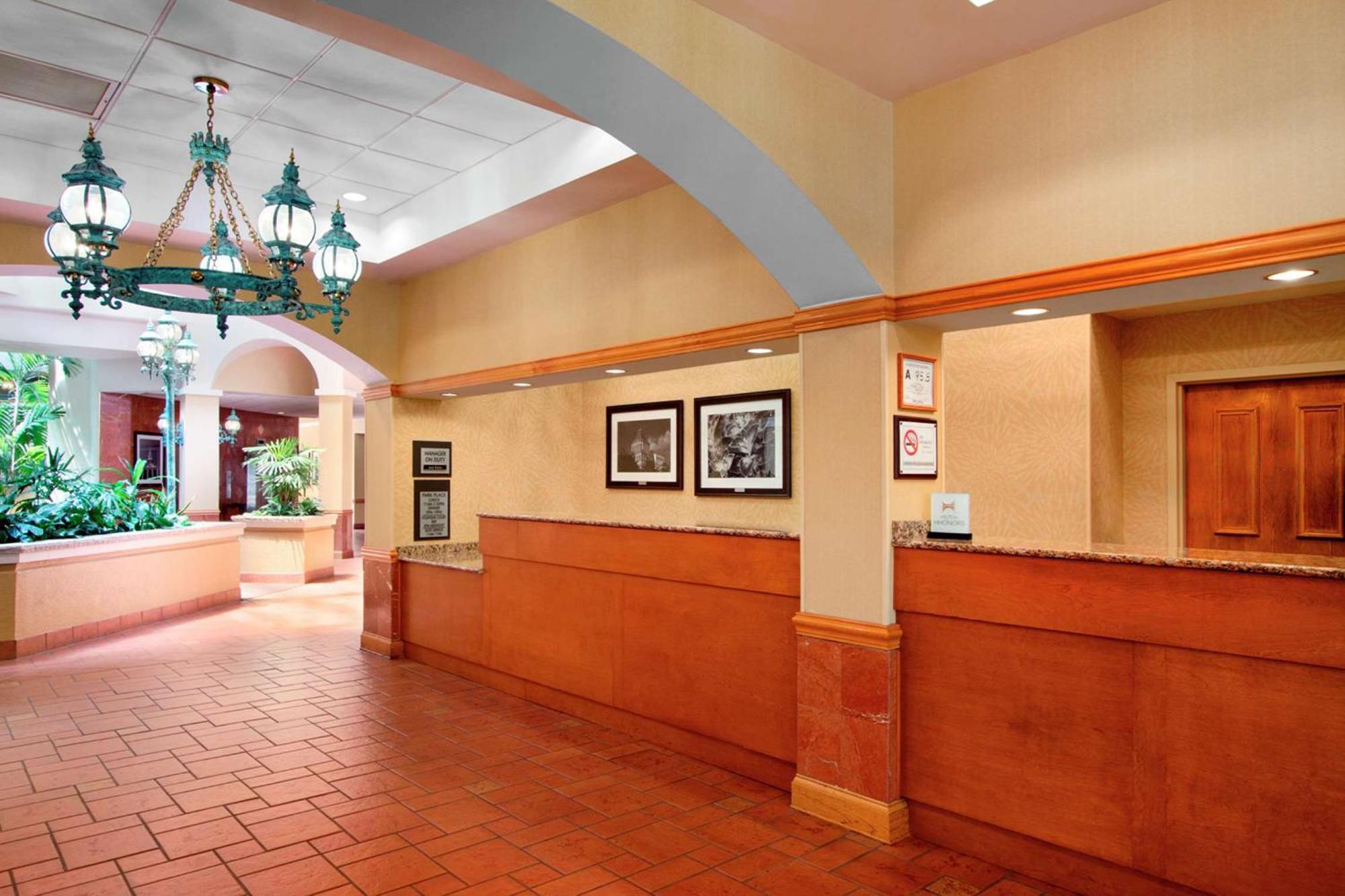 Embassy Suites By Hilton Greensboro Airport Exteriör bild