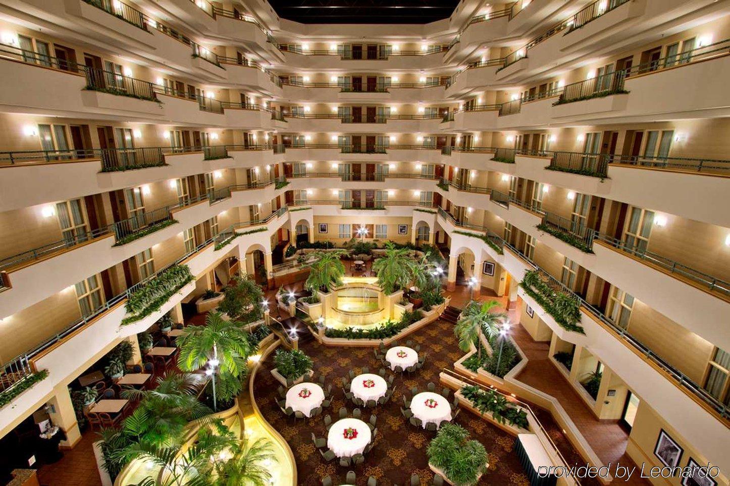 Embassy Suites By Hilton Greensboro Airport Exteriör bild